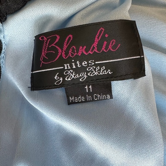 NWT Blondie Nites Fit and Flare Dress - size 11 Juniors - Picture 5 of 5